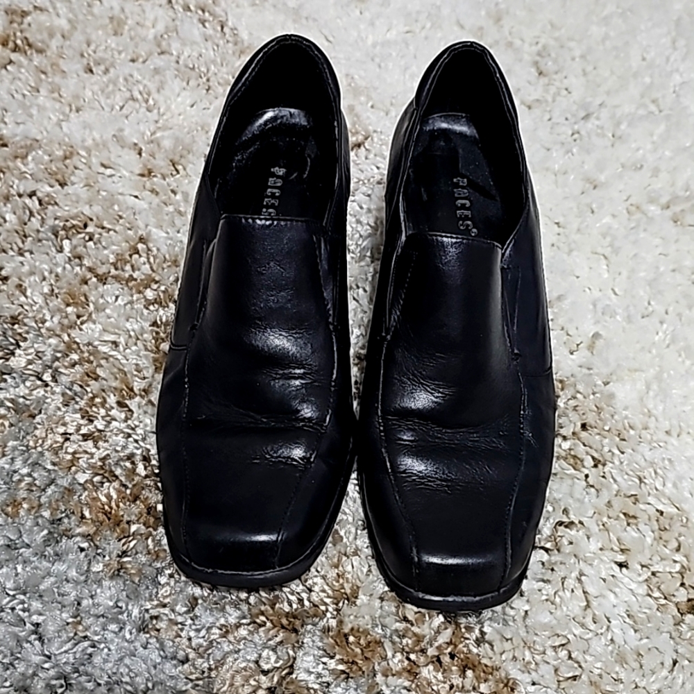 Paces, Black, casual dress shoes, size 8M.